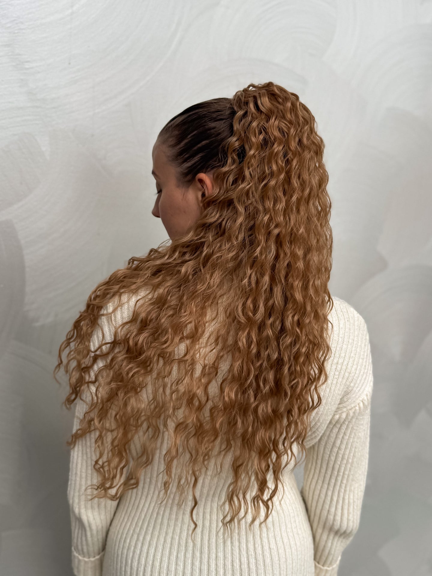 ICHA Beauty Waterwave kuituhiusponinhäntä 70cm värisävy lähikuva